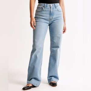 NWT Curve Love High Rise 90s Relaxed Jean